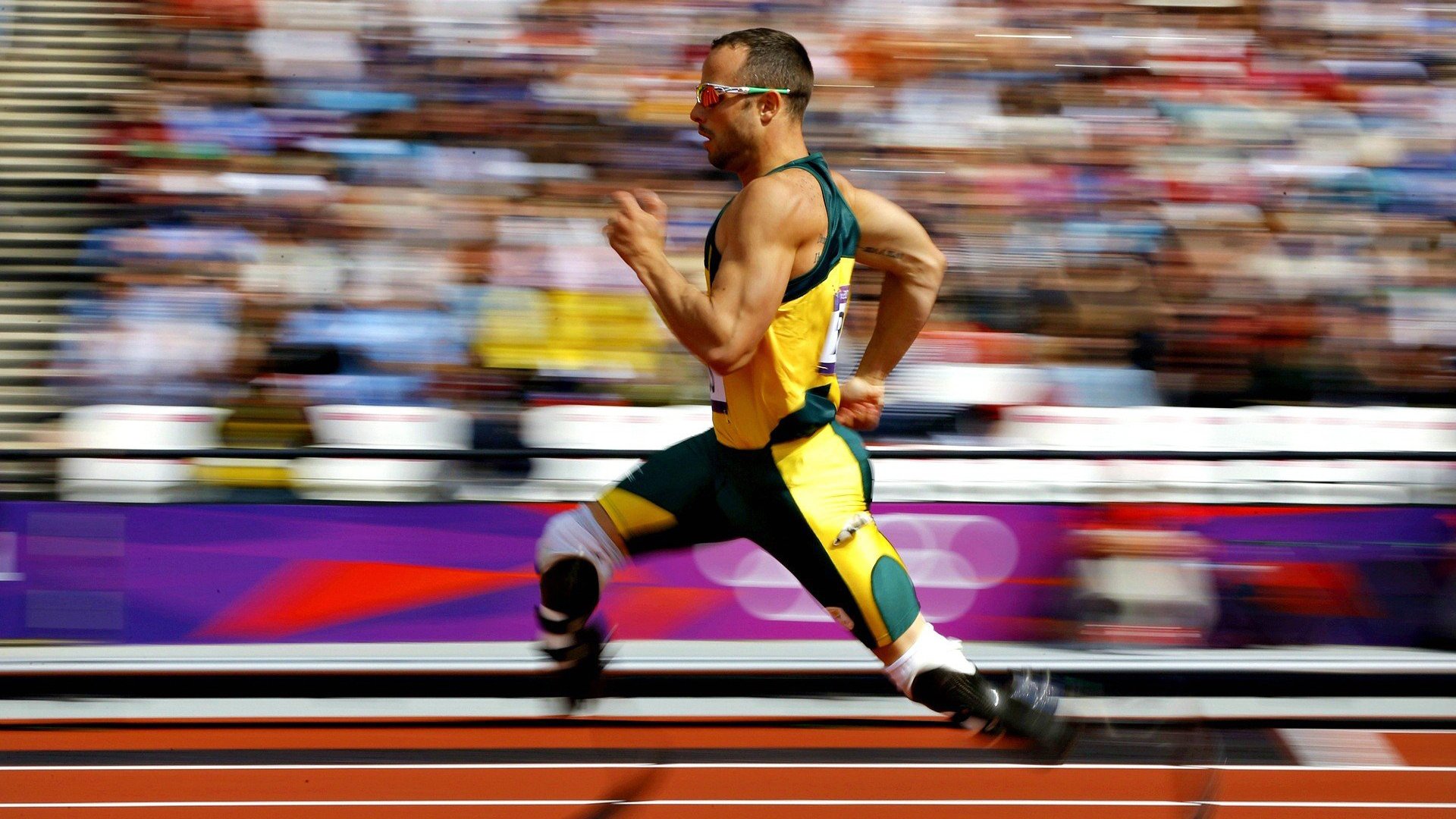 篮球赛场焦点！韩国队对阵澳大利亚队，年轻新星表现惊艳，未来可期